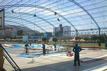 estructuras metalicas, techos parabolicos, techo dos aguas, rejas, almacenes de fierro, estructuras de fierro