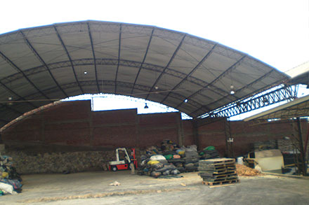 estructuras metalicas, techos parabolicos, techo dos aguas, rejas, almacenes de fierro, estructuras de fierro